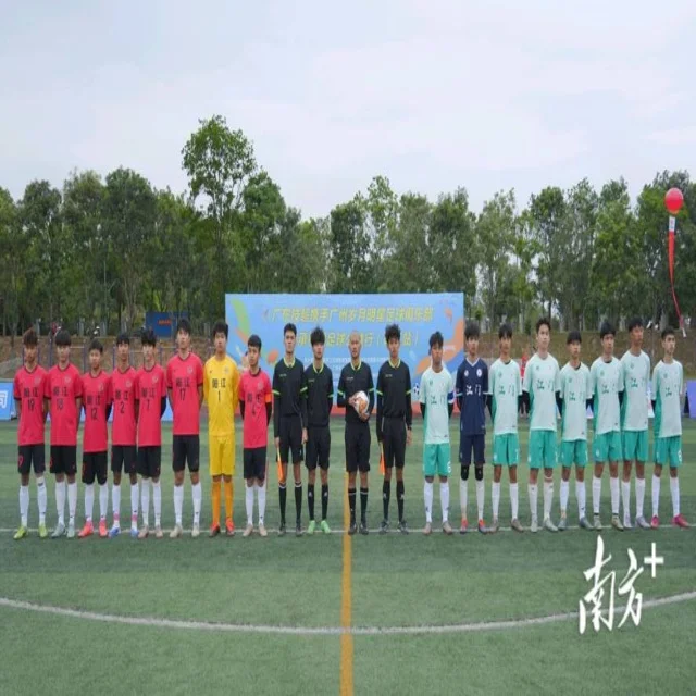 胡金秋展现内线统治力振奋球迷